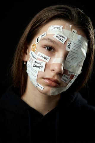Styles & effects — Conceptual portrait with sticky notes