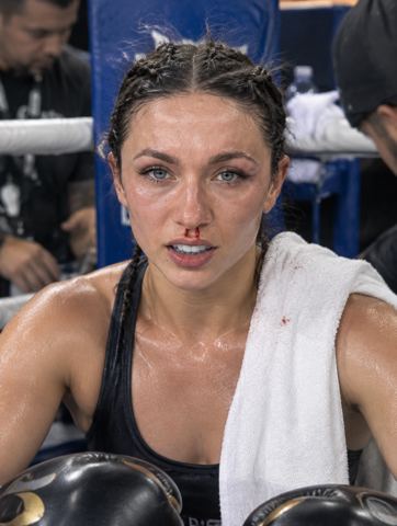 Women's portraits — Fighting spirit in the ring