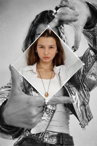 Women's portraits — Frame within a frame