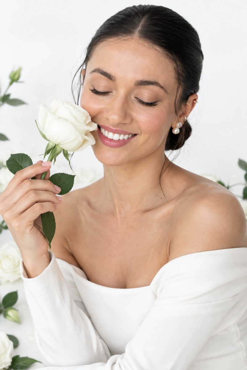 White roses — shot 13
